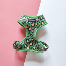 Load image into Gallery viewer, Green Leopard Harness